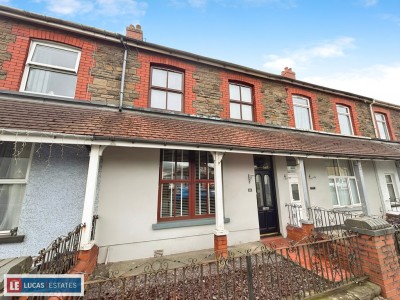 6 Ystrad Buildings, Newport Rd